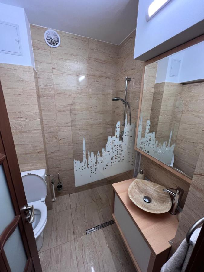Mnm Mitropolie Apartment Iasi Exterior photo